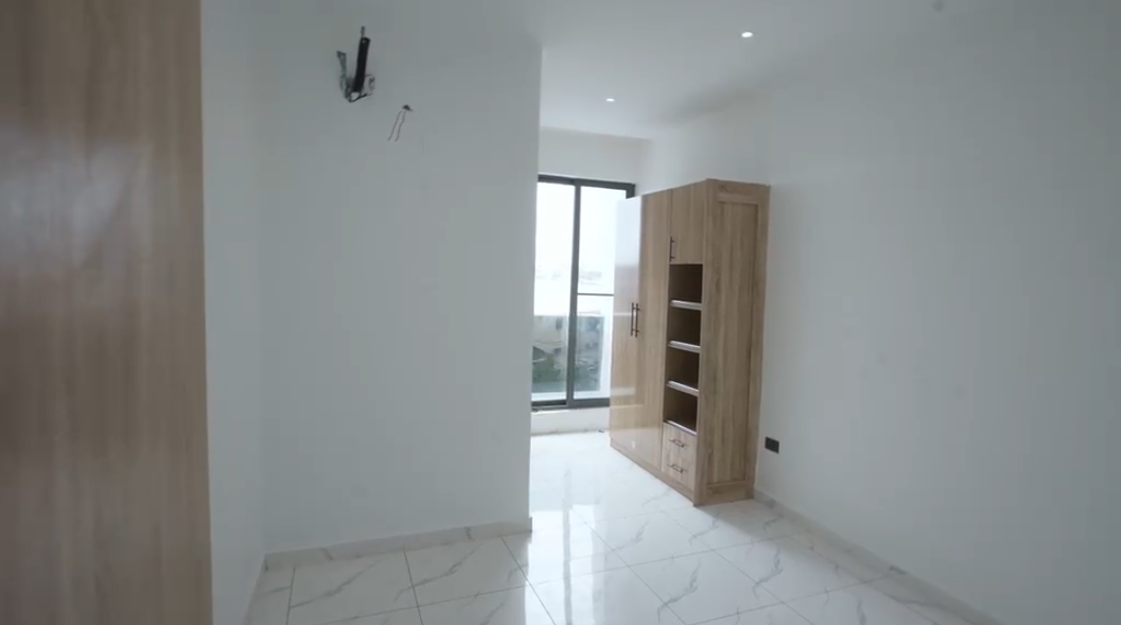 Brand new all-ensuite 2-bedroom Apartment with high-quality finishing. — photograph 6
