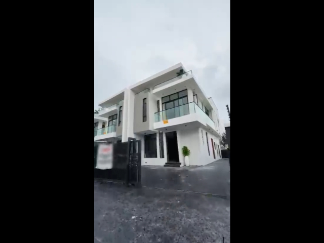 CONTEMPORARY 4BEDROOM SEMI DETACHED DUPLEX