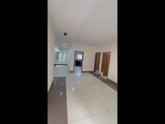 Spacious and clean 2 bedroom apartment for rent (upstairs)