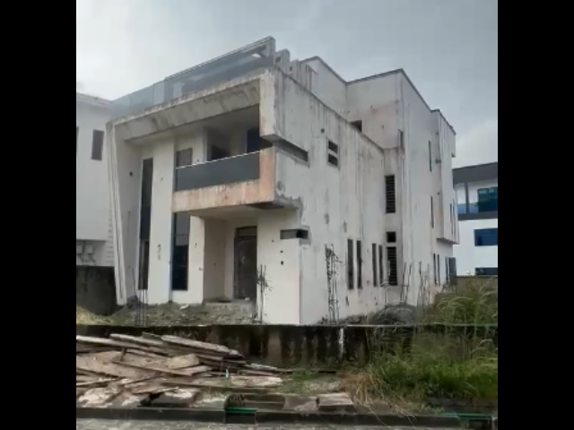 Very massive 6 bedroom duplex Carcass with massive open roof top lounge