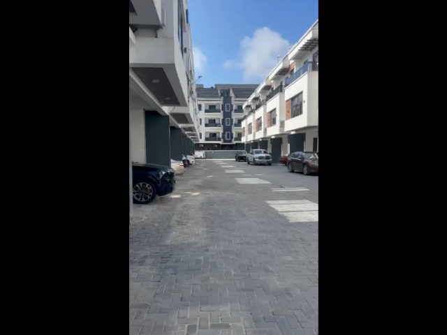 Fully serviced 4bedroom with BQ and swimming pool — photograph 5